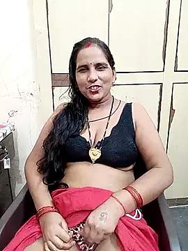 reemacouple007 online show from October 6, 2025, 5:24 pm