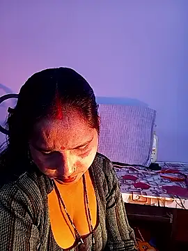 reemacouple007 online show from February 11, 2026, 6:35 am