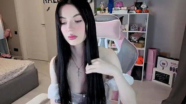 Aliceblush online show from November 20, 2025, 2:07 pm