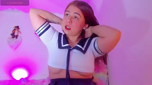 little tifanny82 online show from October 14, 2025, 11:36 pm