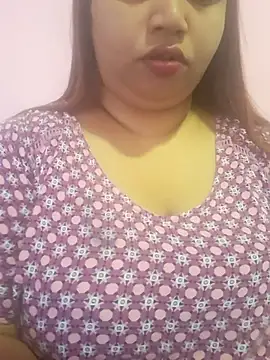 Snapshot of Ravina_patil1 chatting on July 8, 2026, 12:17 pm Ravina patil1 online show from July 8, 2026, 12:17 pm