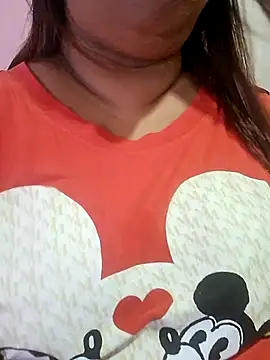 Snapshot of Ravina_patil1 chatting on July 5, 2026, 10:00 am Ravina patil1 online show from July 5, 2026, 10:00 am