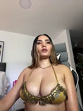 Snapshot of exoticcute chatting on September 9, 2025, 4:49 pm exoticcute online show from September 9, 2025, 4:49 pm