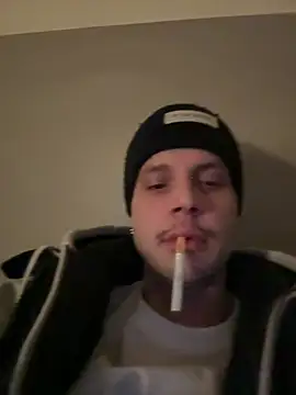 Snapshot of Alessandroxxx6968 chatting on February 18, 2025, 1:54 am Alessandroxxx6968 online show from February 18, 2025, 1:54 am