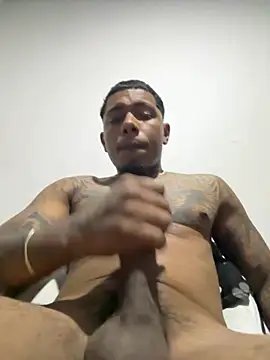 Snapshot of lil_durck777 chatting on June 20, 2026, 10:09 am lil durck777 online show from June 20, 2026, 10:09 am