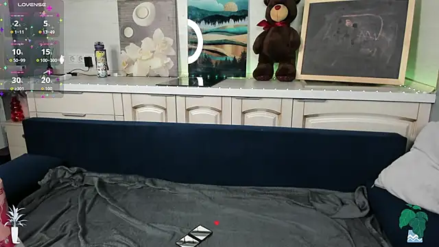 Mary Xextra online show from March 25, 2026, 9:19 am