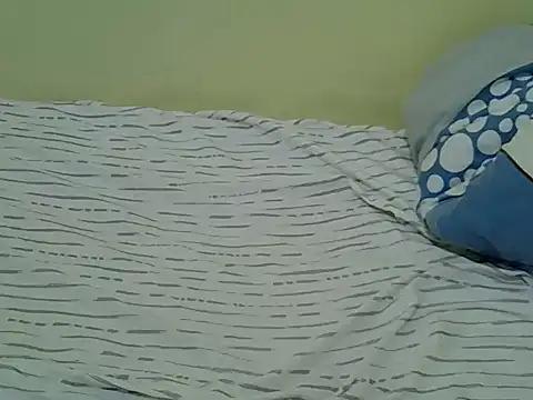 candililie online show from October 8, 2025, 2:35 am