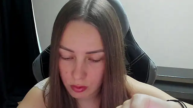 Snapshot of Mia_shy1 chatting on July 3, 2026, 5:25 am Mia shy1 online show from July 3, 2026, 5:25 am