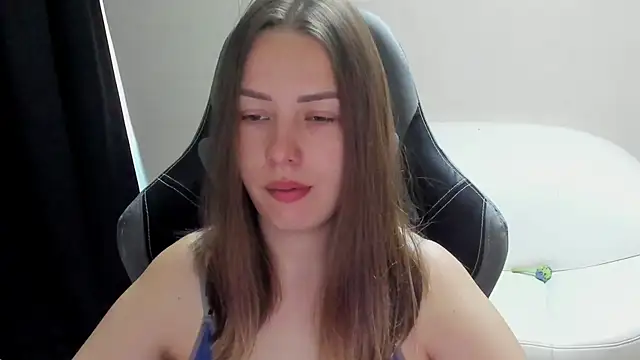 Snapshot of Mia_shy1 chatting on June 10, 2026, 5:08 am Mia shy1 online show from June 10, 2026, 5:08 am