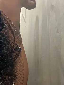 Snapshot of kingoqueens chatting on September 19, 2025, 12:14 am kingoqueens online show from September 19, 2025, 12:14 am