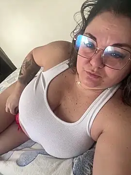 Snapshot of MikyVesela chatting on February 25, 2026, 8:36 am MikyVesela online show from February 25, 2026, 8:36 am