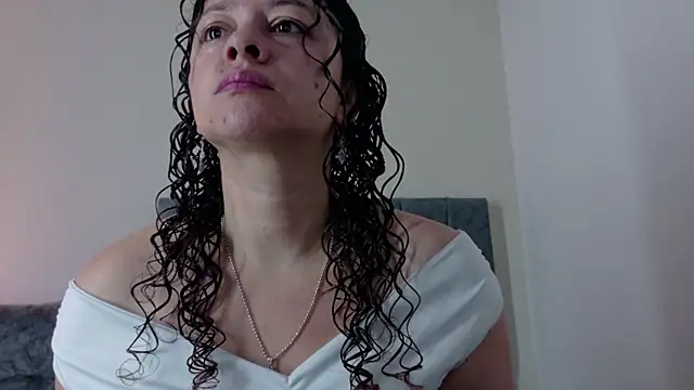 Snapshot of ArtesanaMK chatting on June 19, 2026, 12:22 pm ArtesanaMK online show from June 19, 2026, 12:22 pm