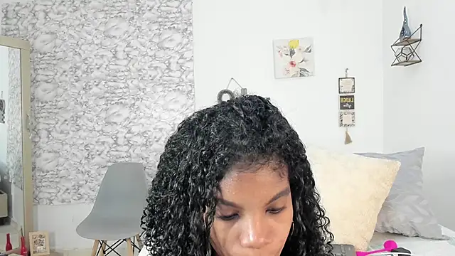 Snapshot of Canhela1 chatting on May 8, 2026, 1:09 am Canhela1 online show from May 8, 2026, 1:09 am