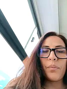 Snapshot of Lena-32 chatting on January 10, 2025, 6:17 pm Lena-32 online show from January 10, 2025, 6:17 pm