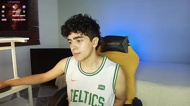  nickconnor01 online show from September 30, 2025, 2:39 am