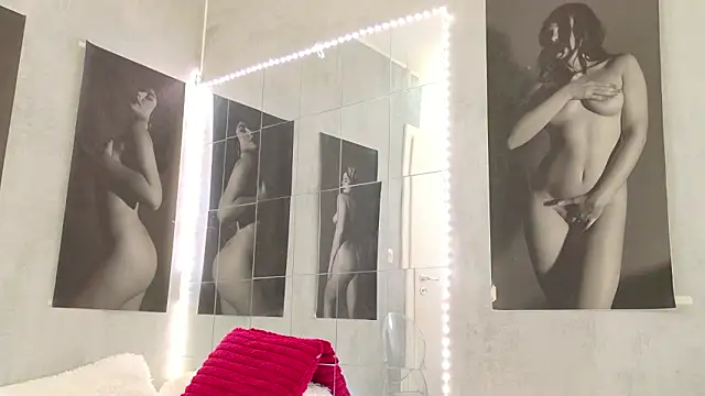 Snapshot of celia_chanel chatting on February 16, 2026, 6:12 am celia chanel online show from February 16, 2026, 6:12 am