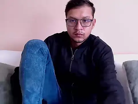 Snapshot of andy_loverxx chatting on April 10, 2026, 8:05 pm andy loverxx online show from April 10, 2026, 8:05 pm