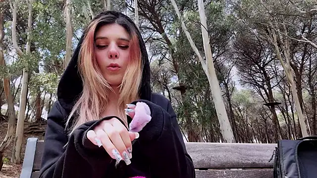 LeylaRosse online show from March 20, 2025, 11:05 am