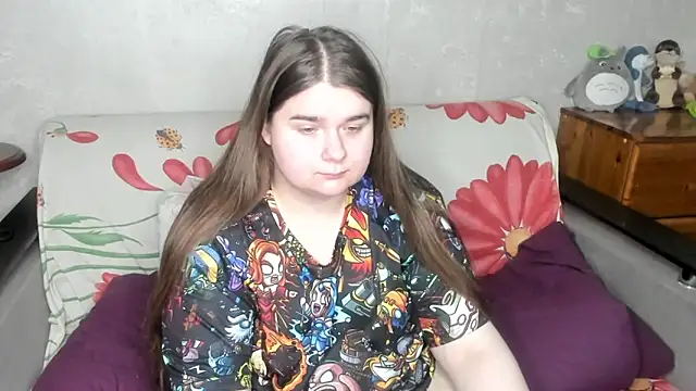 Snapshot of Aushpana chatting on February 28, 2025, 10:20 am Aushpana online show from February 28, 2025, 10:20 am