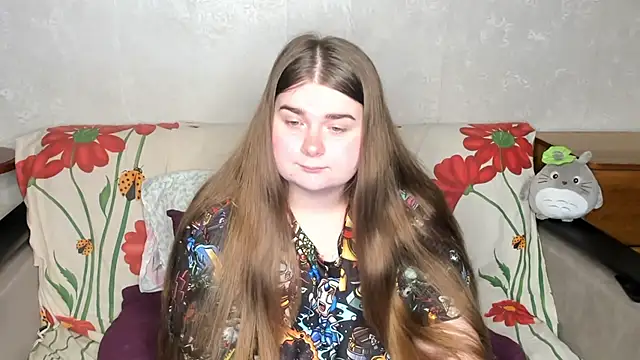 Snapshot of Aushpana chatting on February 13, 2025, 9:41 am Aushpana online show from February 13, 2025, 9:41 am