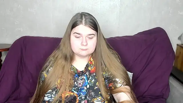 Snapshot of Aushpana chatting on March 21, 2025, 10:17 am Aushpana online show from March 21, 2025, 10:17 am