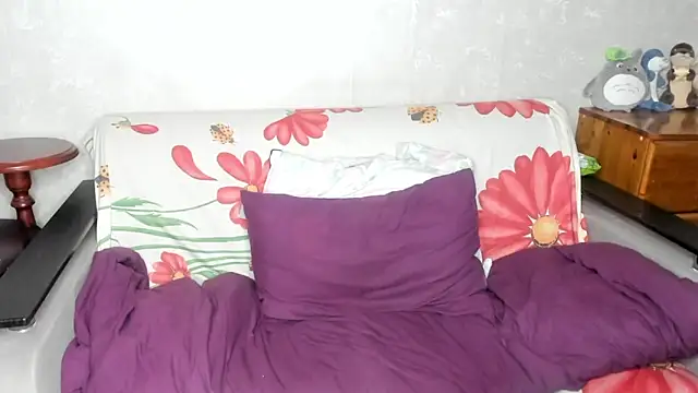 Snapshot of Aushpana chatting on February 27, 2025, 1:17 pm Aushpana online show from February 27, 2025, 1:17 pm