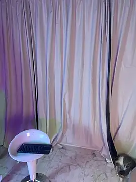 Snapshot of Melina-Smith chatting on May 24, 2026, 8:42 pm Melina-Smith online show from May 24, 2026, 8:42 pm