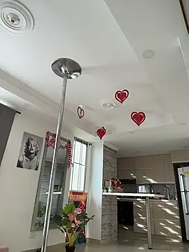 Snapshot of Melina-Smith chatting on March 6, 2026, 10:05 pm Melina-Smith online show from March 6, 2026, 10:05 pm