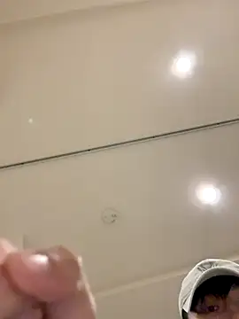 Tkcqcc online show from December 5, 2025, 1:10 pm