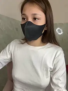 Pink Pretty online show from January 28, 2025, 6:28 pm