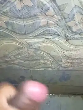 Snapshot of Shivaa- chatting on March 17, 2026, 7:39 pm Shivaa- online show from March 17, 2026, 7:39 pm