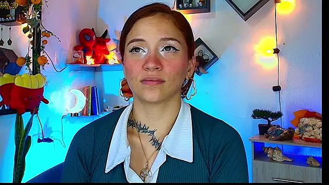 Snapshot of alisson_zafiro_ chatting on June 15, 2026, 3:18 am alisson zafiro online show from June 15, 2026, 3:18 am