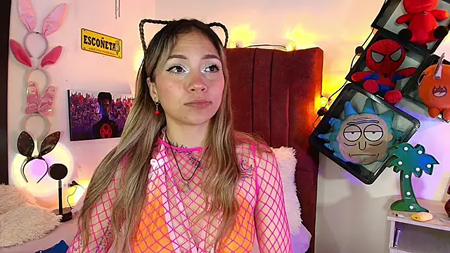 alisson zafiro  online show from March 21, 2025, 3:12 am