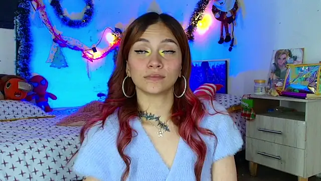 alisson zafiro  online show from December 21, 2025, 3:19 am