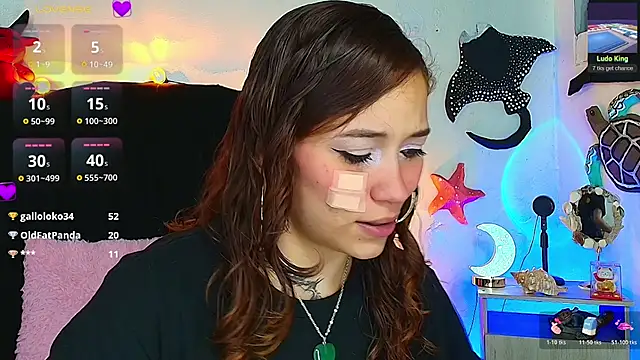 Snapshot of alisson_zafiro_ chatting on July 15, 2026, 9:38 am alisson zafiro online show from July 15, 2026, 9:38 am