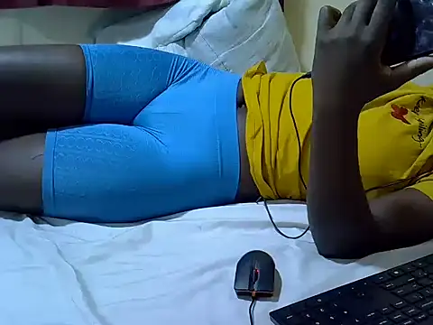 Snapshot of Sweet_chico2 chatting on November 16, 2025, 6:34 pm Sweet chico2 online show from November 16, 2025, 6:34 pm