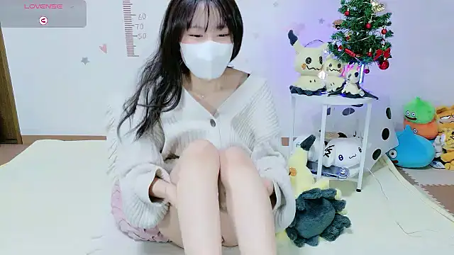 Snapshot of _Iroha_99 chatting on December 3, 2025, 2:27 pm Iroha 99 online show from December 3, 2025, 2:27 pm