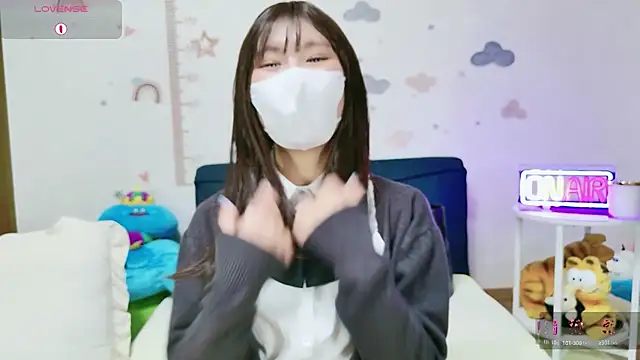 Snapshot of _Iroha_99 chatting on March 22, 2026, 2:18 pm Iroha 99 online show from March 22, 2026, 2:18 pm