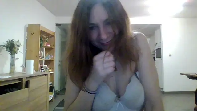 JasmineGlamour online show from March 18, 2026, 11:48 pm