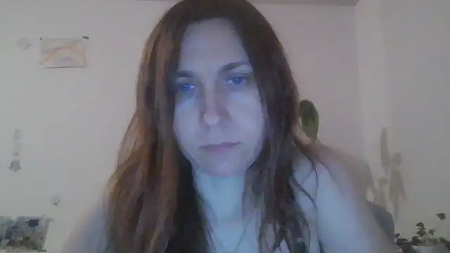 JasmineGlamour online show from November 17, 2025, 6:34 pm