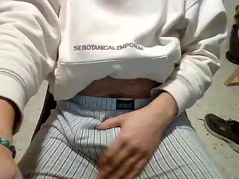 Snapshot of CummedCock chatting on February 21, 2025, 11:43 pm CummedCock online show from February 21, 2025, 11:43 pm