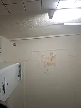 Snapshot of wedge75 chatting on February 7, 2026, 5:10 pm wedge75 online show from February 7, 2026, 5:10 pm