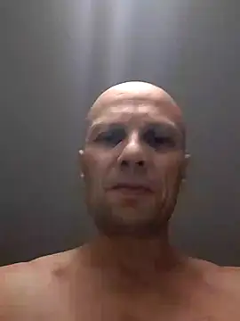 Snapshot of wedge75 chatting on October 23, 2025, 8:35 am wedge75 online show from October 23, 2025, 8:35 am