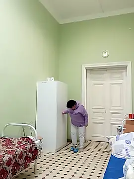 Snapshot of FantasyMichelle chatting on February 1, 2025, 9:43 am FantasyMichelle online show from February 1, 2025, 9:43 am