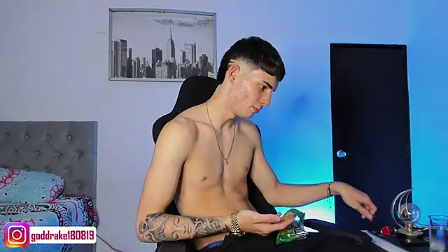 Snapshot of god_drake chatting on January 31, 2025, 8:11 am god drake online show from January 31, 2025, 8:11 am