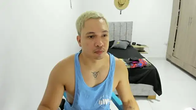 Snapshot of Valerioe chatting on May 4, 2026, 2:09 pm Valerioe online show from May 4, 2026, 2:09 pm