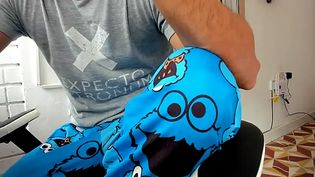 Valerioe online show from October 29, 2025, 2:38 pm