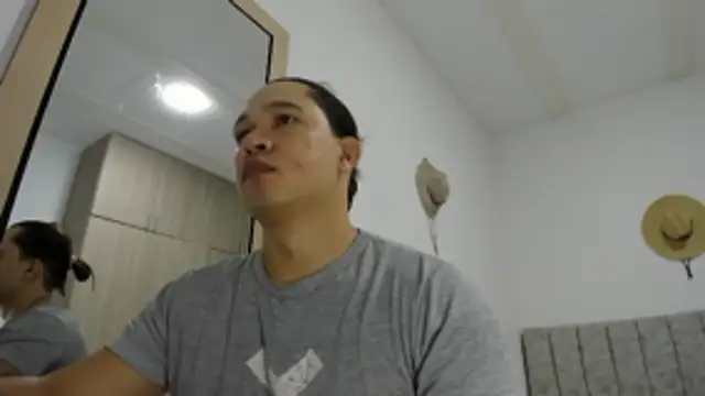 Snapshot of Valerioe chatting on April 17, 2026, 3:15 pm Valerioe online show from April 17, 2026, 3:15 pm