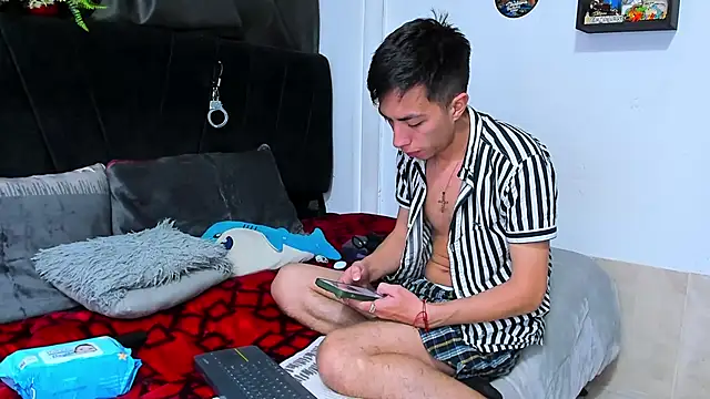 Snapshot of big-dicktop23 chatting on June 7, 2026, 5:01 am big-dicktop23 online show from June 7, 2026, 5:01 am