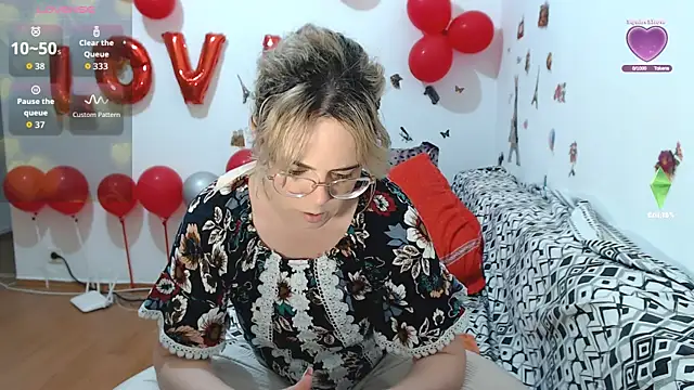 Snapshot of hotmilf4uxxx chatting on March 19, 2026, 9:42 am hotmilf4uxxx online show from March 19, 2026, 9:42 am